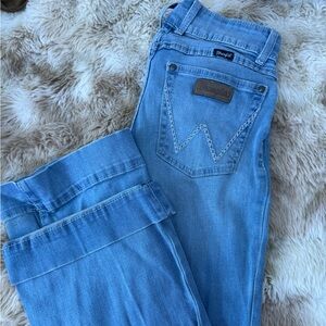 Wrangler Women's Light Blue trouser Jeans